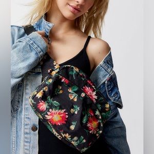 BAGGU x Laura Ashley Fanny Pack Limited Edition
